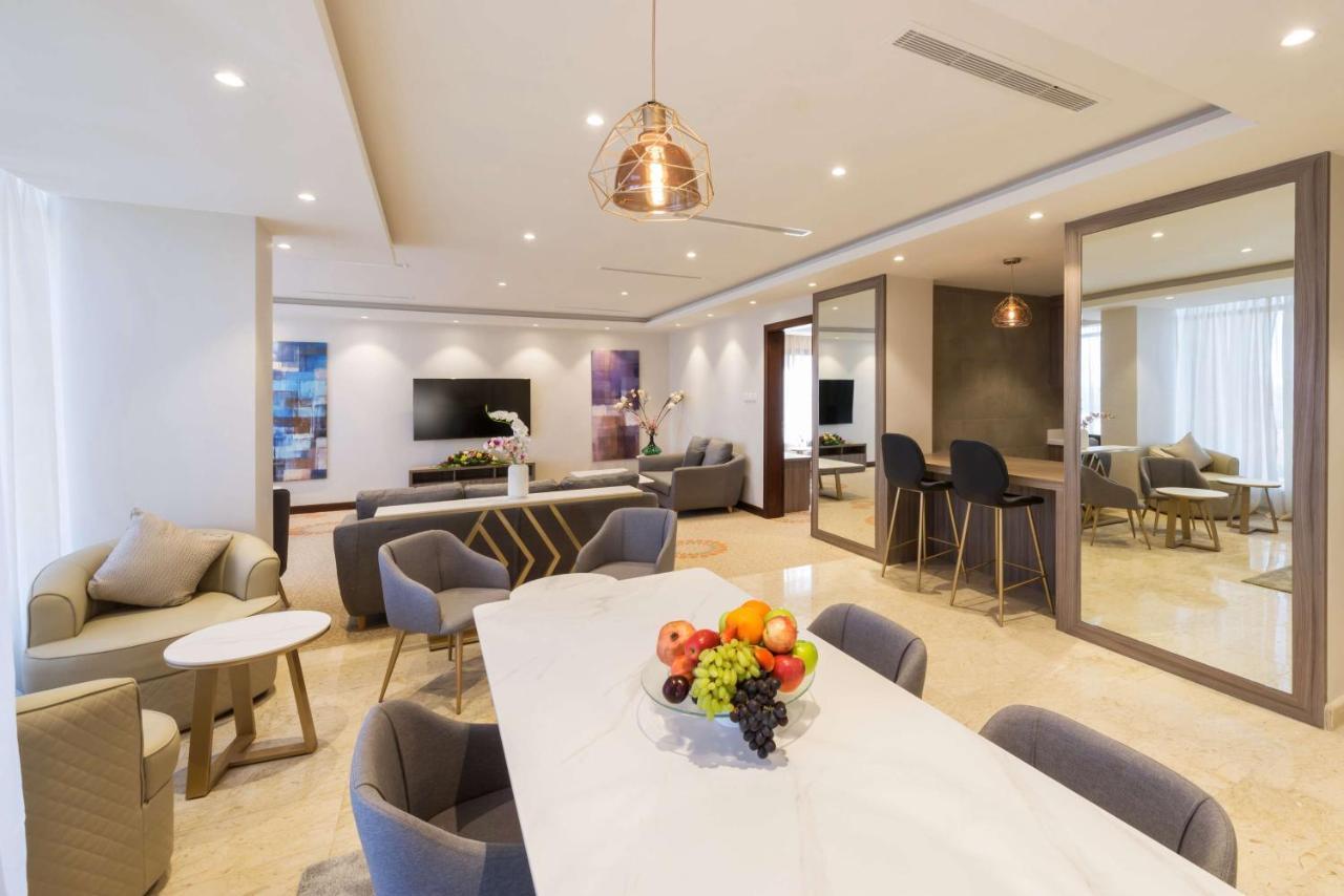 Best Western Plus Al Qurayyat City Center Exterior foto
